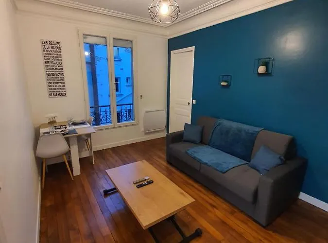 Un Authentique A Deux Pas De Paris . 아파트